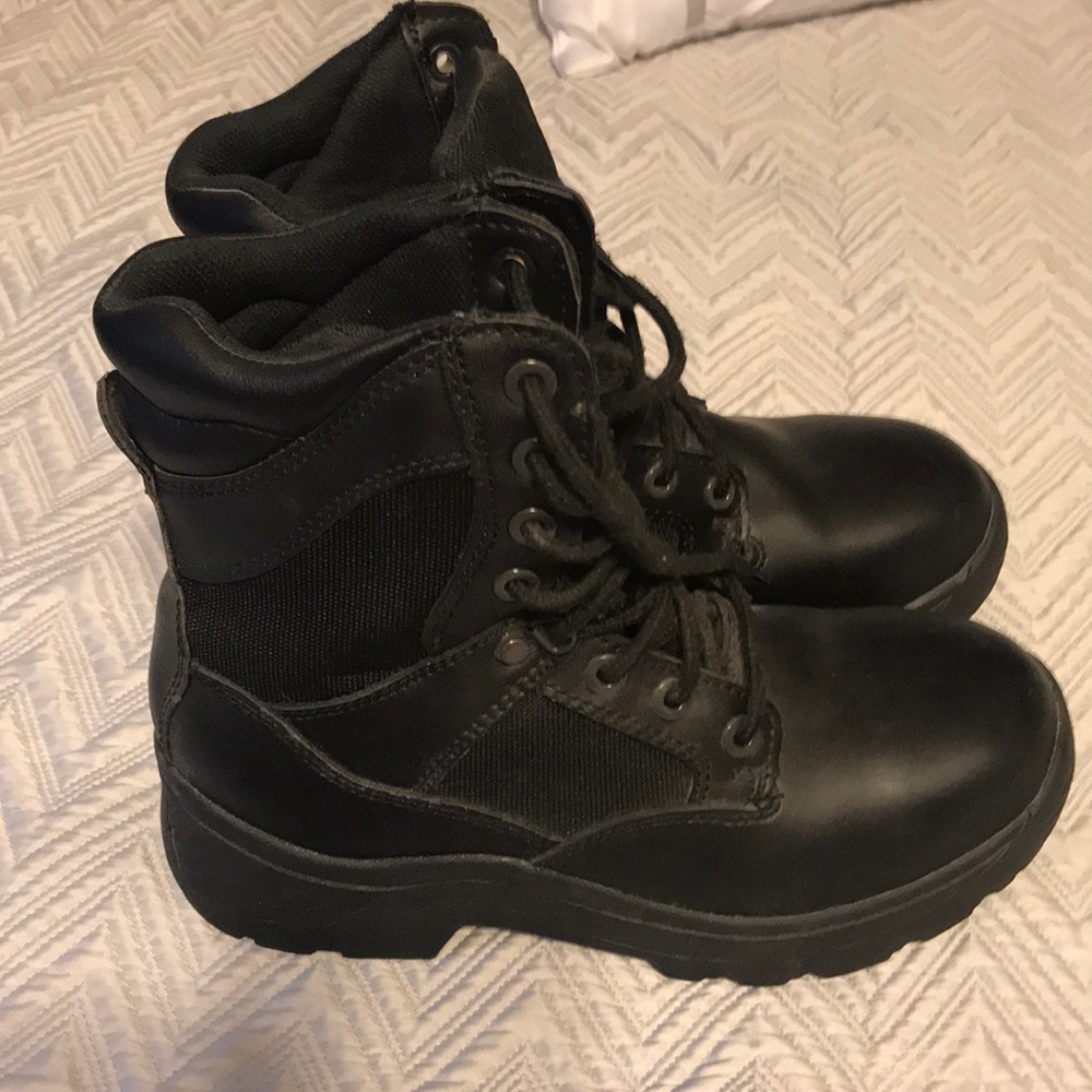 Tactical boots